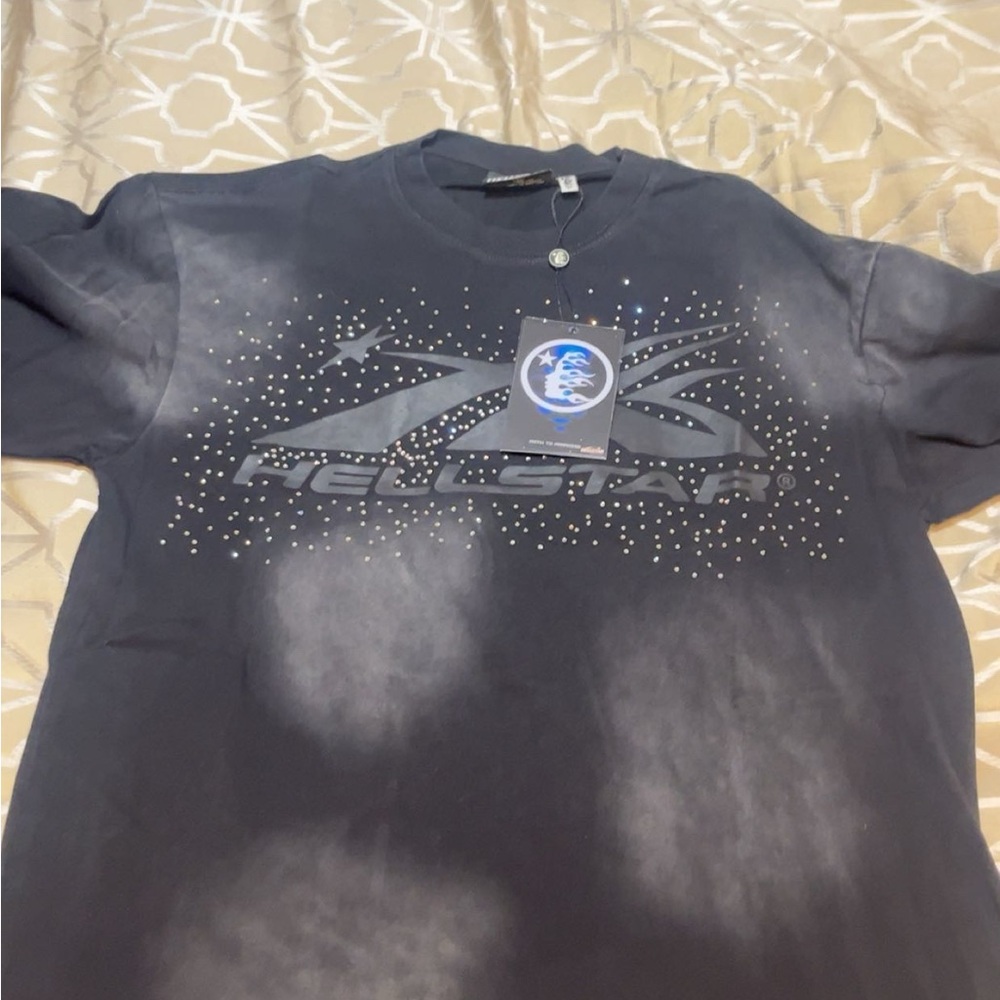 10.Deep Logo Patch T-Shirt in Black and White